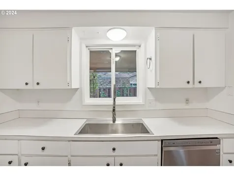 419 S Harrison Street Newberg OR 97132