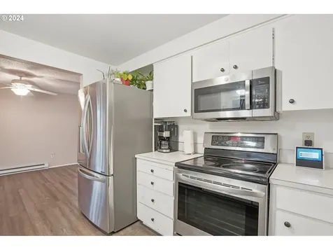 419 S Harrison Street Newberg OR 97132