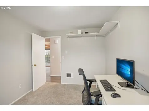 419 S Harrison Street Newberg OR 97132