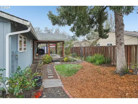 419 S Harrison Street Newberg OR 97132