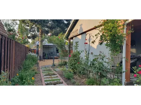419 S Harrison Street Newberg OR 97132