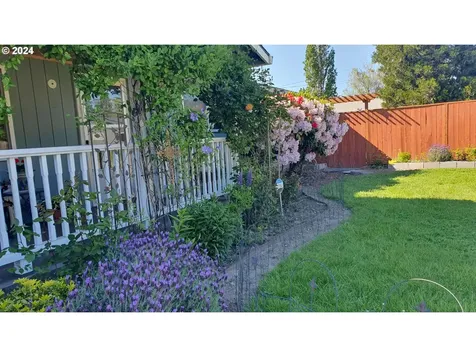 419 S Harrison Street Newberg OR 97132