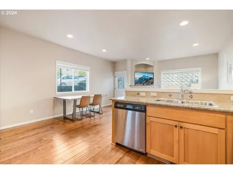 890 Nw 2nd Avenue Canby OR 97013