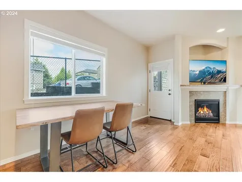 890 Nw 2nd Avenue Canby OR 97013