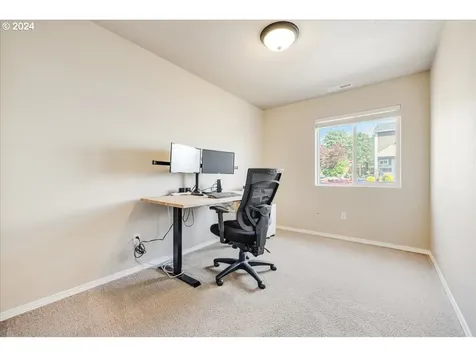 890 Nw 2nd Avenue Canby OR 97013