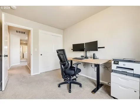 890 Nw 2nd Avenue Canby OR 97013