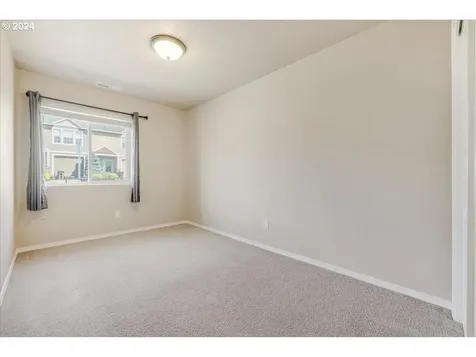 890 Nw 2nd Avenue Canby OR 97013