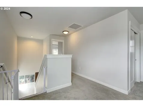 9909 Ne 132nd Avenue Vancouver WA 98682