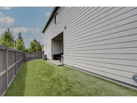 9909 Ne 132nd Avenue Vancouver WA 98682