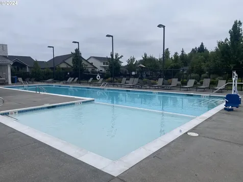 9909 Ne 132nd Avenue Vancouver WA 98682