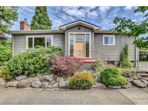 2833 N Bryant Street Portland OR 97217