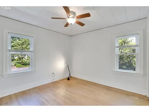 2833 N Bryant Street Portland OR 97217