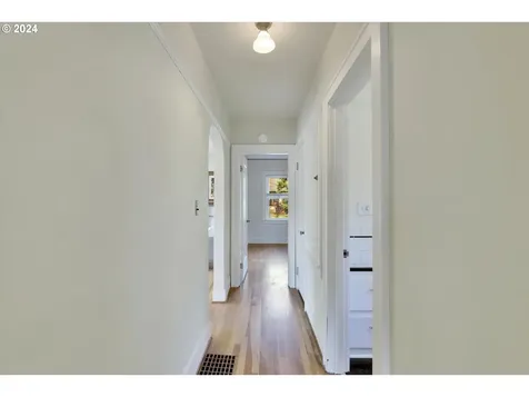 2833 N Bryant Street Portland OR 97217