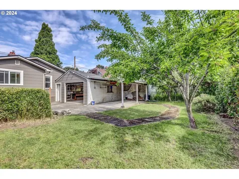 2833 N Bryant Street Portland OR 97217