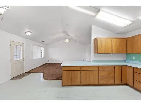 234 Valentine Avenue Sutherlin OR 97479