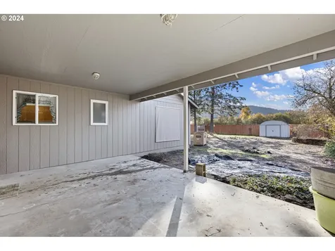 234 Valentine Avenue Sutherlin OR 97479