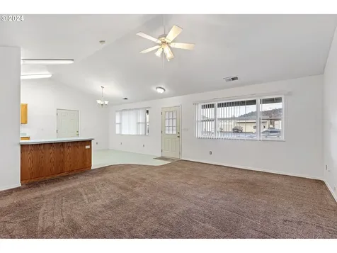 234 Valentine Avenue Sutherlin OR 97479