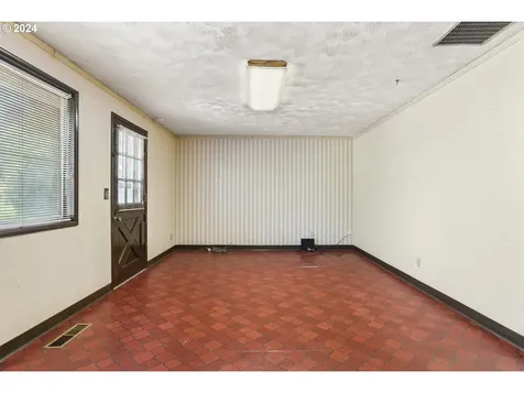 6187 Sw Cross Creek Avenue Beaverton OR 97078