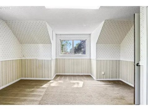 6187 Sw Cross Creek Avenue Beaverton OR 97078