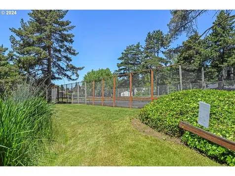 6187 Sw Cross Creek Avenue Beaverton OR 97078