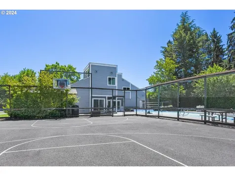 6187 Sw Cross Creek Avenue Beaverton OR 97078
