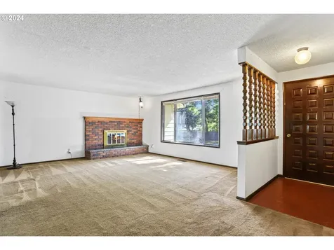 6187 Sw Cross Creek Avenue Beaverton OR 97078