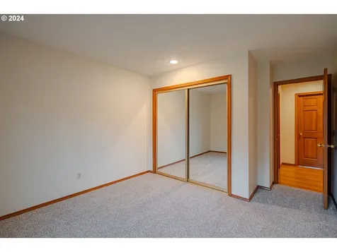 13301 SE Angus Street Vancouver WA 98683