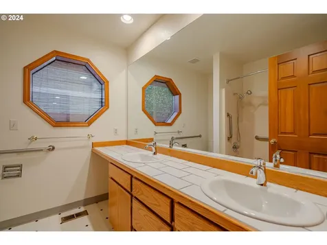 13301 SE Angus Street Vancouver WA 98683