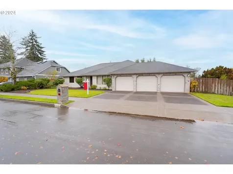13301 SE Angus Street Vancouver WA 98683