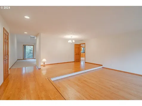 13301 SE Angus Street Vancouver WA 98683