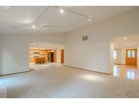 13301 SE Angus Street Vancouver WA 98683