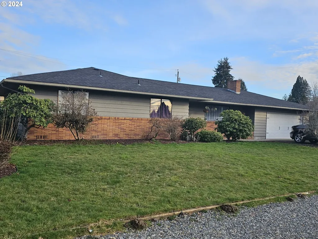 1102 S Silver Street Centralia WA 98531