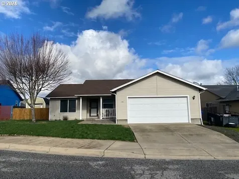 148 Ne Rose Ridge Drive Winston OR 97496