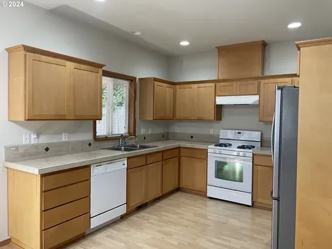 7835 SE 68th Avenue Portland OR 97206