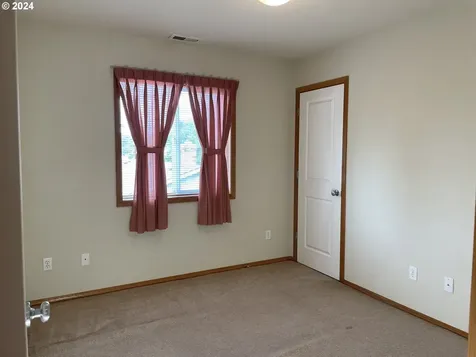 7835 SE 68th Avenue Portland OR 97206
