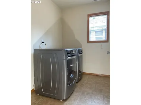 7835 SE 68th Avenue Portland OR 97206