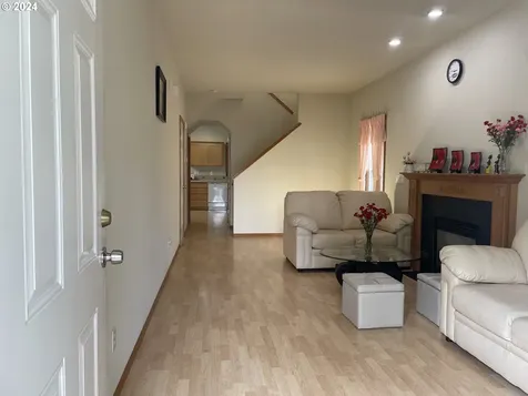 7835 SE 68th Avenue Portland OR 97206