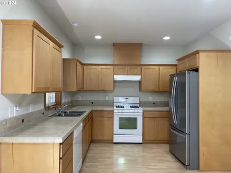 7835 SE 68th Avenue Portland OR 97206
