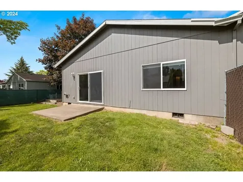 818 Se Francis Avenue Gresham OR 97080