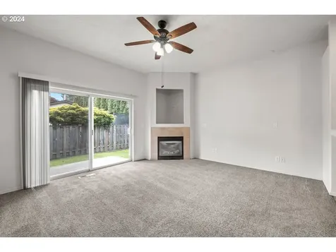 818 Se Francis Avenue Gresham OR 97080