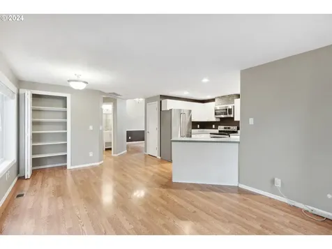 17405 Wake Robin Circle Oregon City OR 97045
