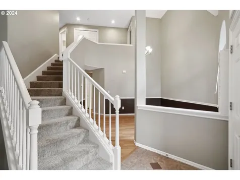 17405 Wake Robin Circle Oregon City OR 97045