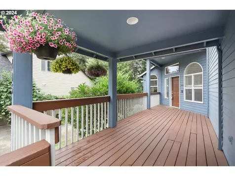 17405 Wake Robin Circle Oregon City OR 97045