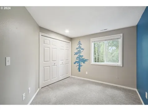 17405 Wake Robin Circle Oregon City OR 97045