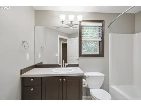 17405 Wake Robin Circle Oregon City OR 97045