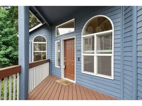 17405 Wake Robin Circle Oregon City OR 97045