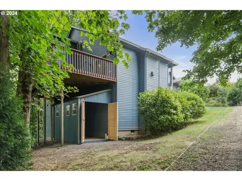 17405 Wake Robin Circle Oregon City OR 97045
