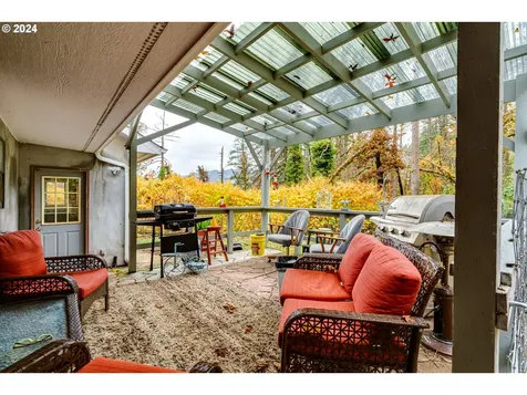 89329 Old Mohawk Road Springfield OR 97478