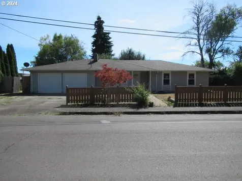 456 SW Chapman Street Sheridan OR 97378