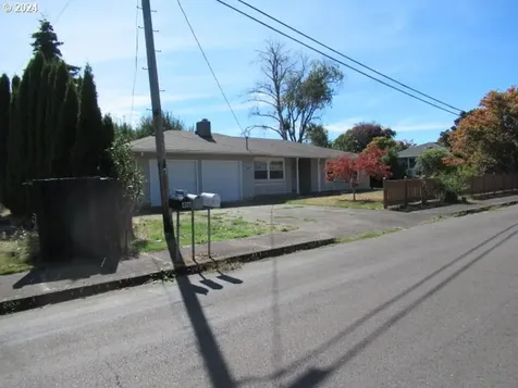 456 SW Chapman Street Sheridan OR 97378